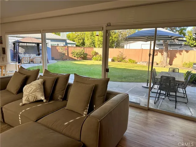 7748 Hosford Avenue, Los Angeles, California 90045