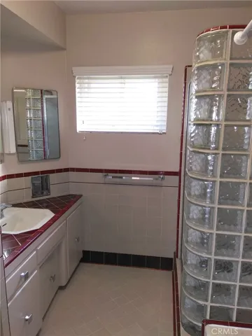 7748 Hosford Avenue, Los Angeles, California 90045