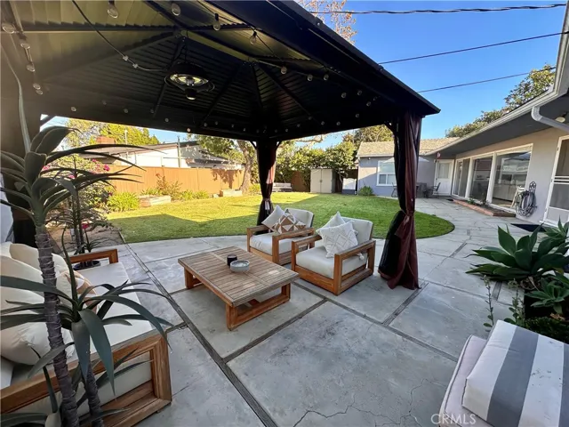 7748 Hosford Avenue, Los Angeles, California 90045
