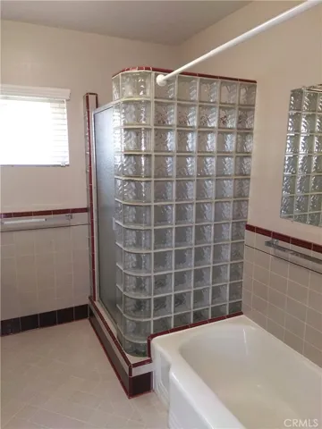 7748 Hosford Avenue, Los Angeles, California 90045