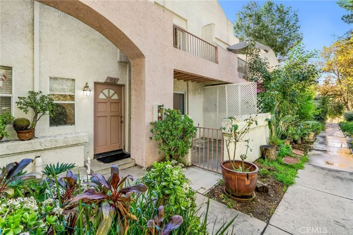 12411 Osborne Street 102, Pacoima, California 91331