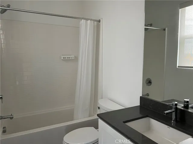 2336 Synergy, Irvine, California 92614