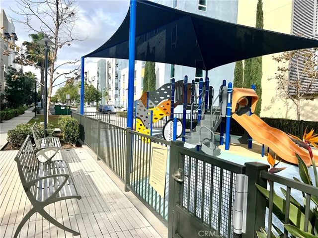2336 Synergy, Irvine, California 92614