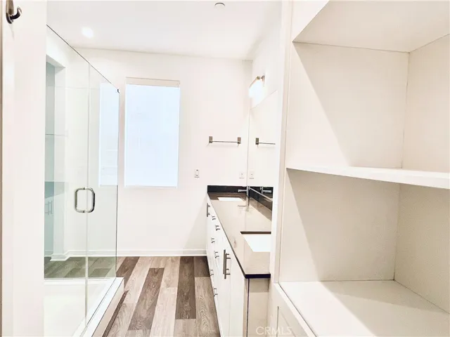 2336 Synergy, Irvine, California 92614
