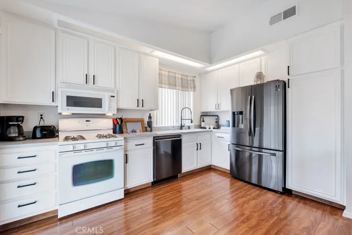 3101 Richland Avenue, Rosamond, California 93560