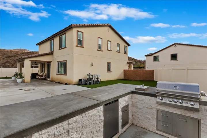 24215 Dusk Court, Corona, California 92883