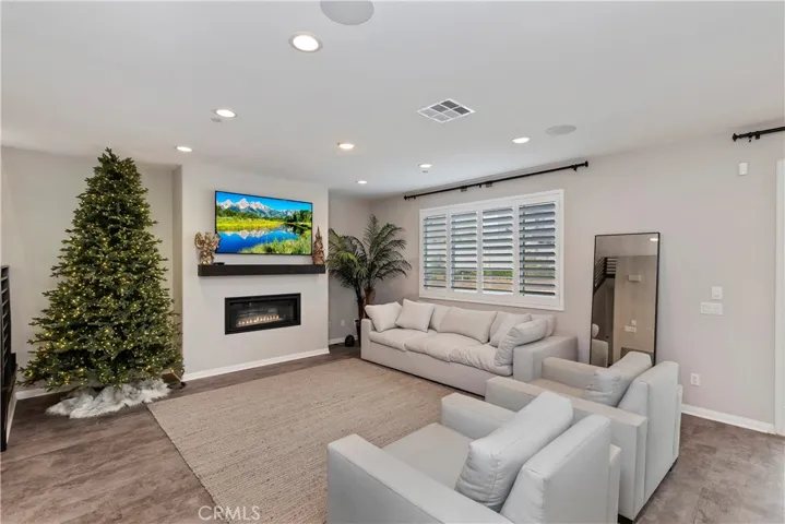 24215 Dusk Court, Corona, California 92883