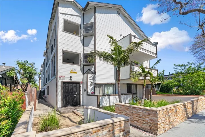 1086 Stanley Avenue, Long Beach, California 90804