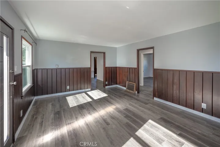 10931 Mcvine Avenue, Sunland, California 91040