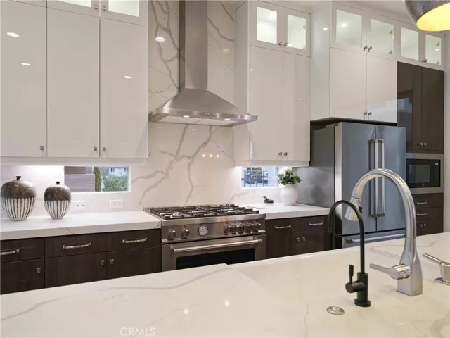 12 Ebb Tide Circle, Newport Beach, California 92663