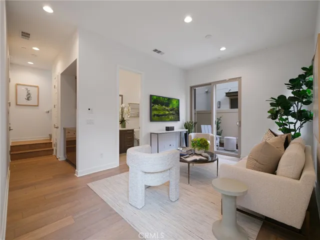 12 Ebb Tide Circle, Newport Beach, California 92663