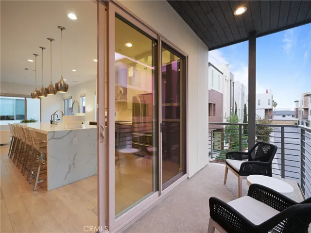 12 Ebb Tide Circle, Newport Beach, California 92663