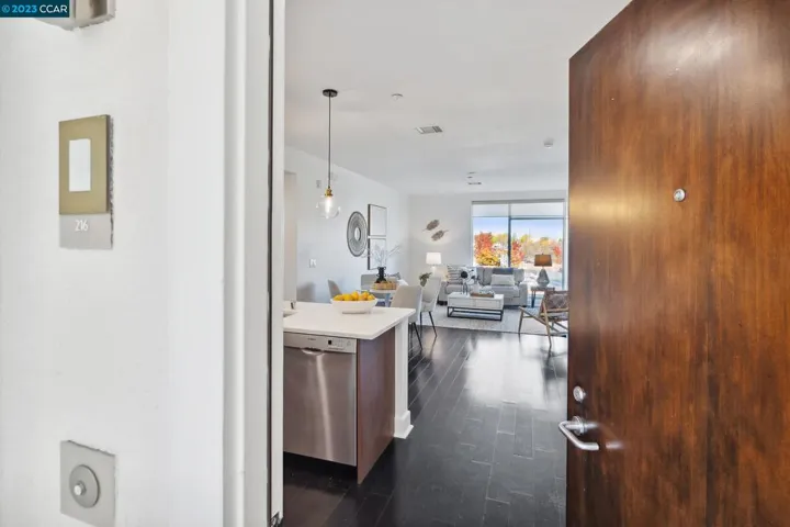 555 Ygnacio Valley Road 216, Walnut Creek, California 94596-3329