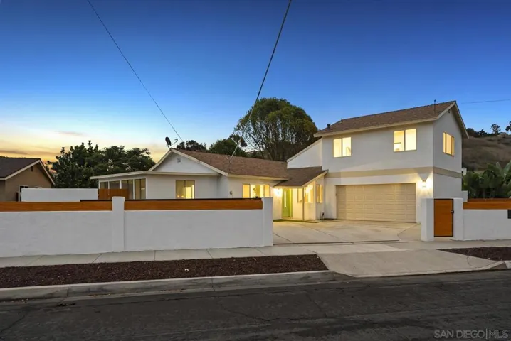 3301 Carolyn Cir, Oceanside, California 92054