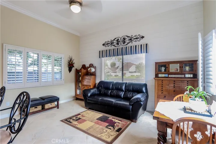 22 Lakeshore 15, Irvine, California 92604