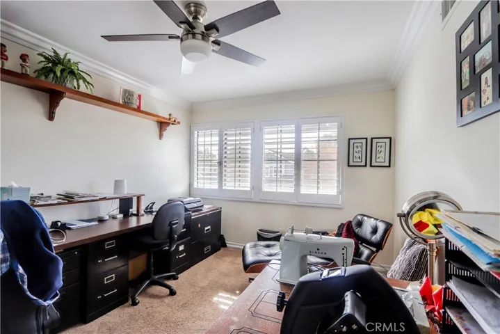 22 Lakeshore 15, Irvine, California 92604