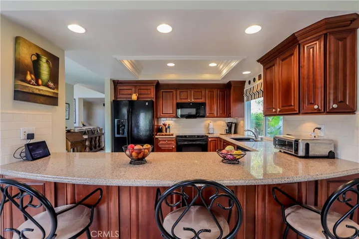 22 Lakeshore 15, Irvine, California 92604