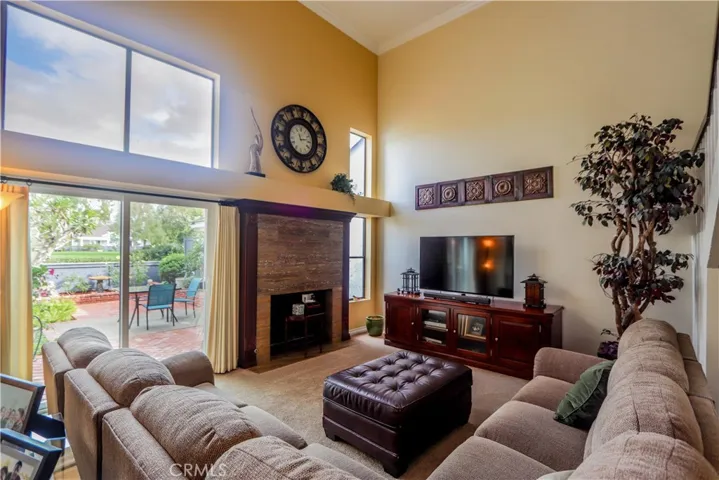 22 Lakeshore 15, Irvine, California 92604