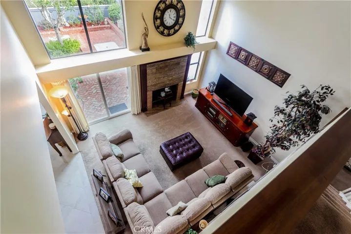 22 Lakeshore 15, Irvine, California 92604