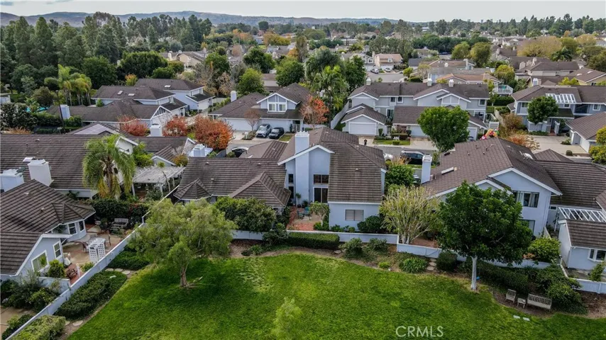 22 Lakeshore 15, Irvine, California 92604