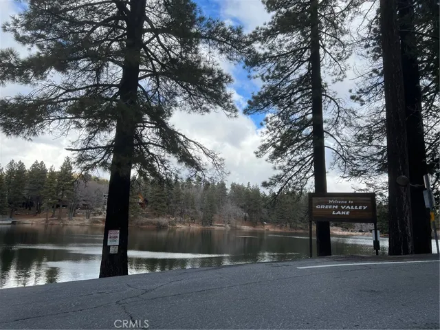A winter view of Green Valley Lake