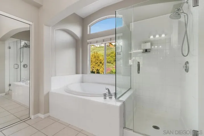 16337 Los Rosales St, San Diego, California 92127