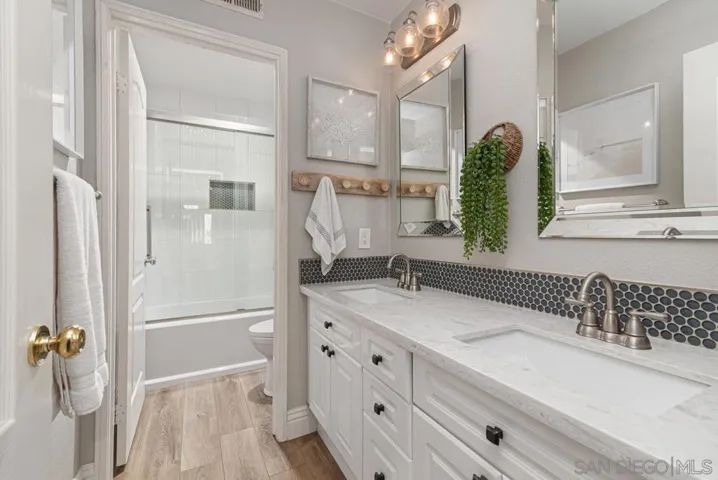 16337 Los Rosales St, San Diego, California 92127