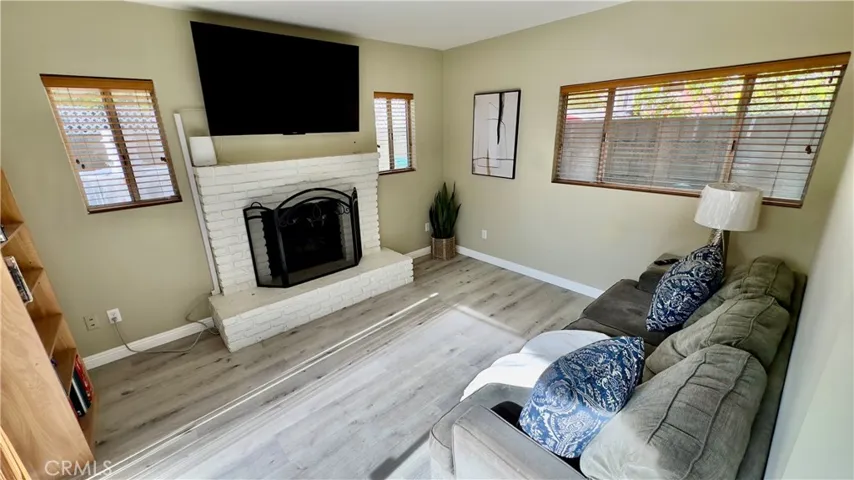 1015 Larch Street, Inglewood, California 90301