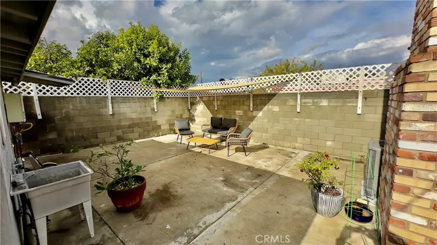 1015 Larch Street, Inglewood, California 90301