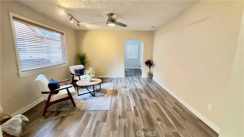 1015 Larch Street, Inglewood, California 90301