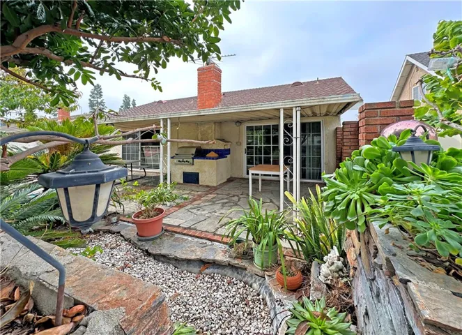17972 Los Vasos Street, Fountain Valley, California 92708