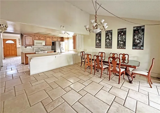 17972 Los Vasos Street, Fountain Valley, California 92708