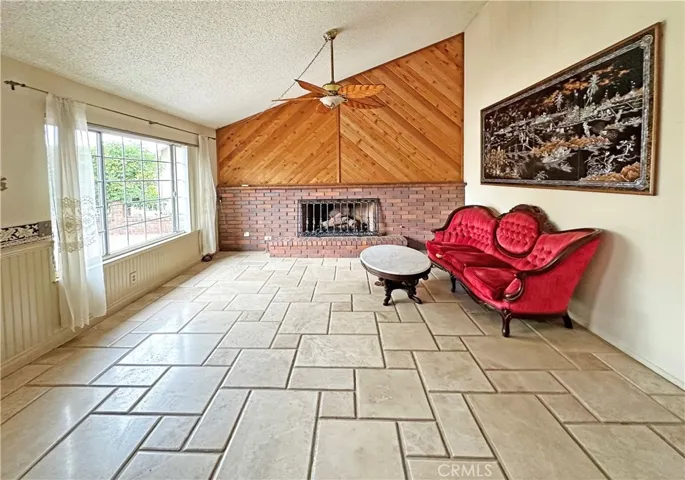 17972 Los Vasos Street, Fountain Valley, California 92708