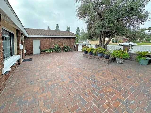 17972 Los Vasos Street, Fountain Valley, California 92708