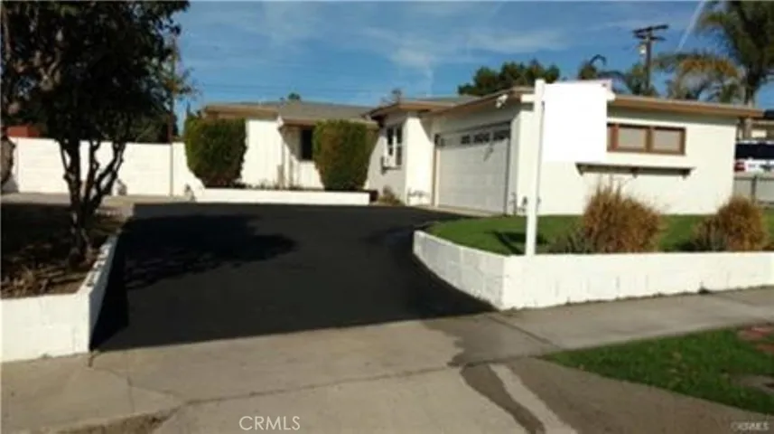 15007 Mankato Street, Mission Hills (san Fernando), California 91345