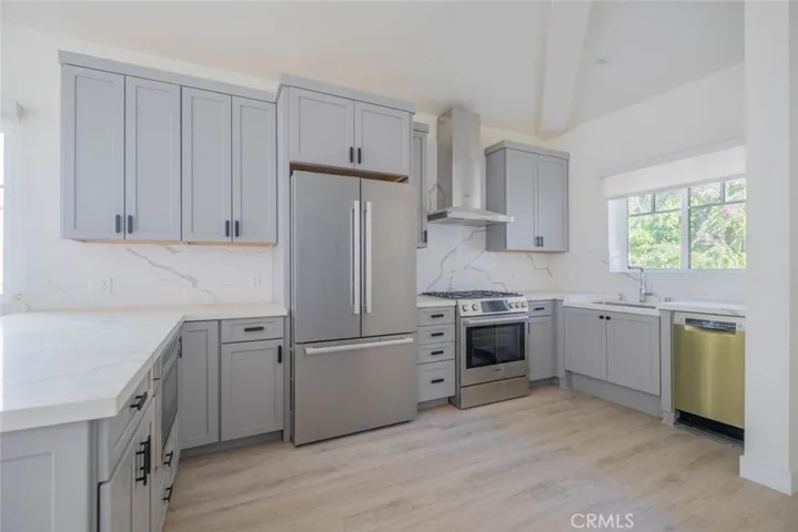 2608 Honolulu Avenue 101, Montrose, California 91020