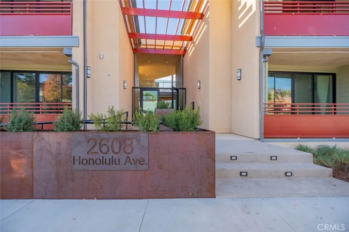 2608 Honolulu Avenue 101, Montrose, California 91020