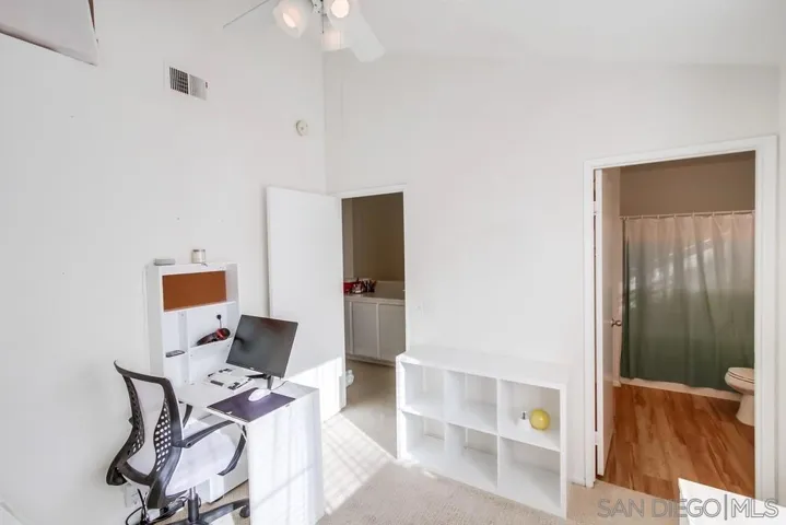 10020 Scripps Vista Way 69, San Diego, California 92131