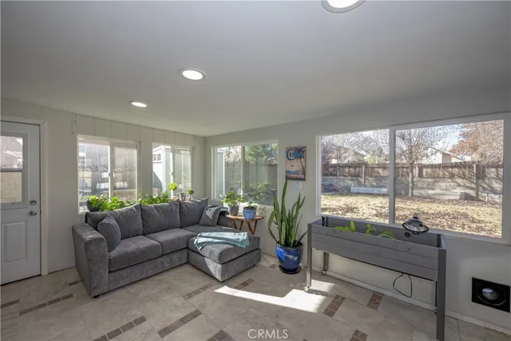 42901 Willow West Court, Lancaster, California 93536