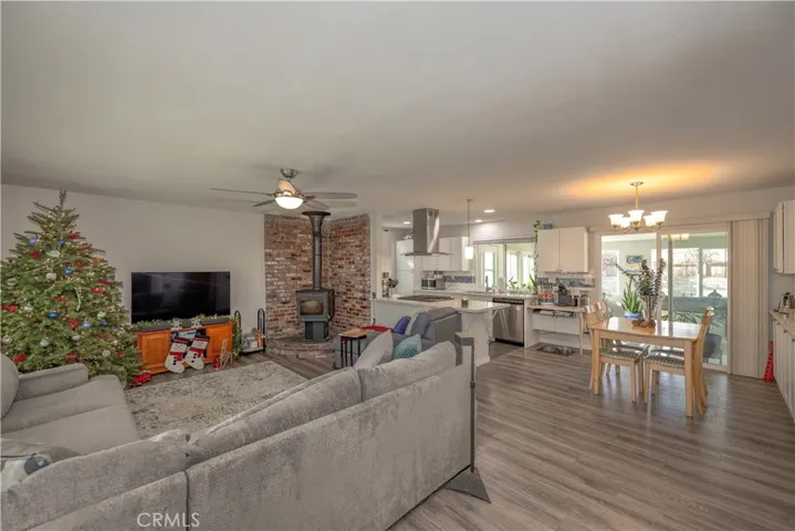 42901 Willow West Court, Lancaster, California 93536