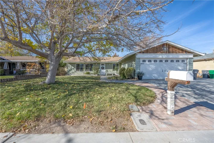 42901 Willow West Court, Lancaster, California 93536
