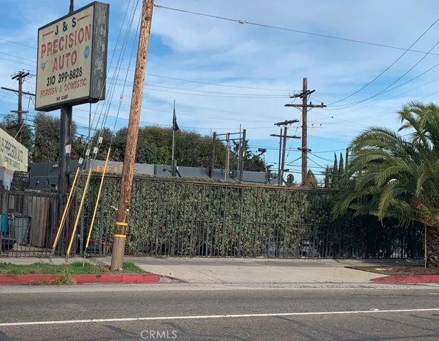 104 Lincoln Boulevard, Venice, California 90291
