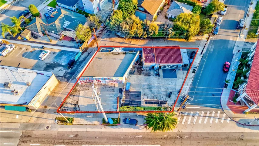 104 Lincoln Boulevard, Venice, California 90291