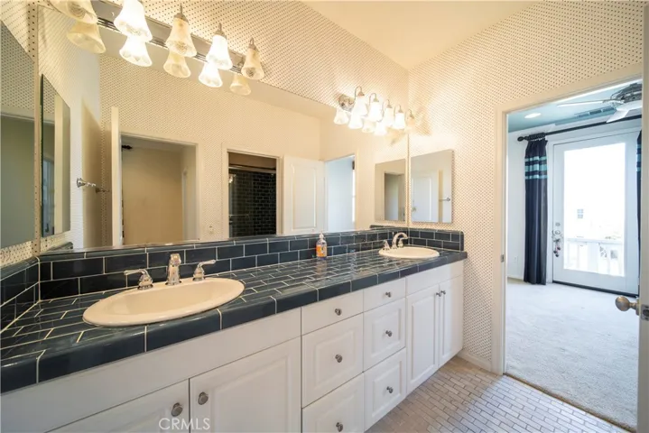 1318 N Crape Myrtle Drive, Azusa, California 91702