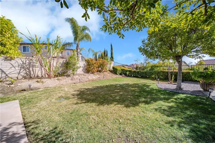 1318 N Crape Myrtle Drive, Azusa, California 91702