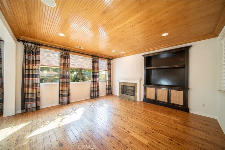 1318 N Crape Myrtle Drive, Azusa, California 91702
