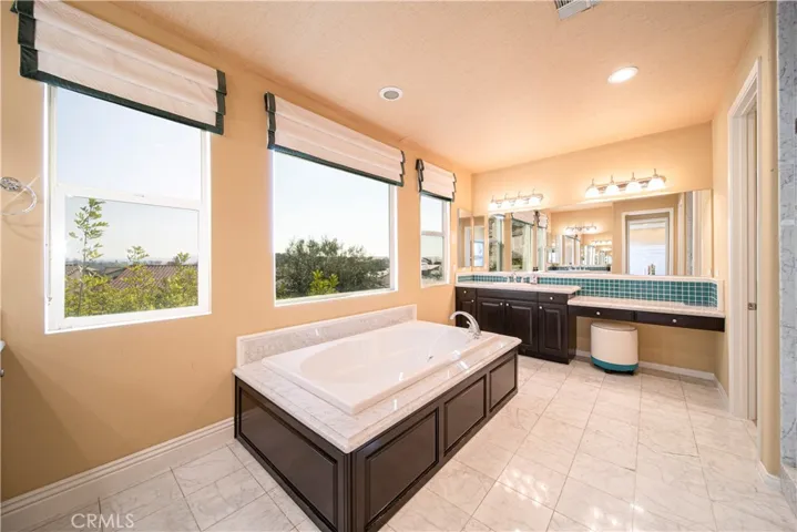 1318 N Crape Myrtle Drive, Azusa, California 91702