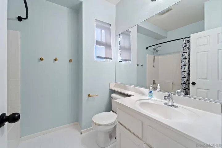 2722 Castlehill Rd 3, Chula Vista, California 91915