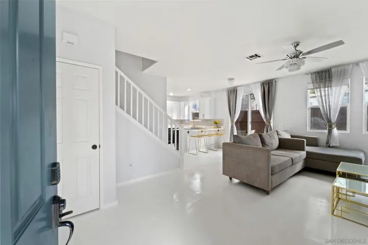 2722 Castlehill Rd 3, Chula Vista, California 91915