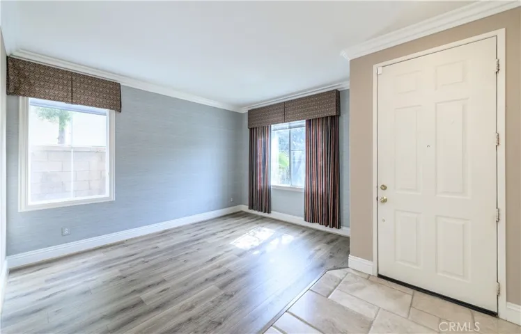 5 Pacific Crst, Irvine, California 92602